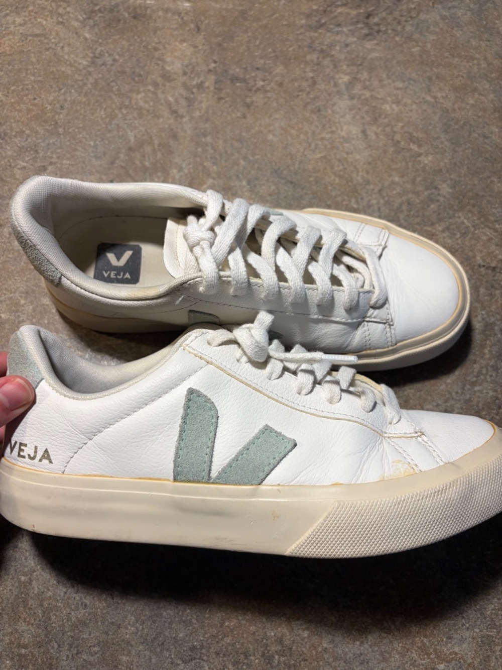 Veja mint and green sneakers - Picture 5 of 6